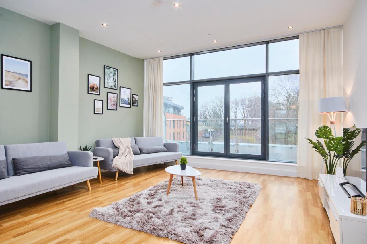 Large Duplex Penthouse - Parking Apartment Leeds  Luaran gambar