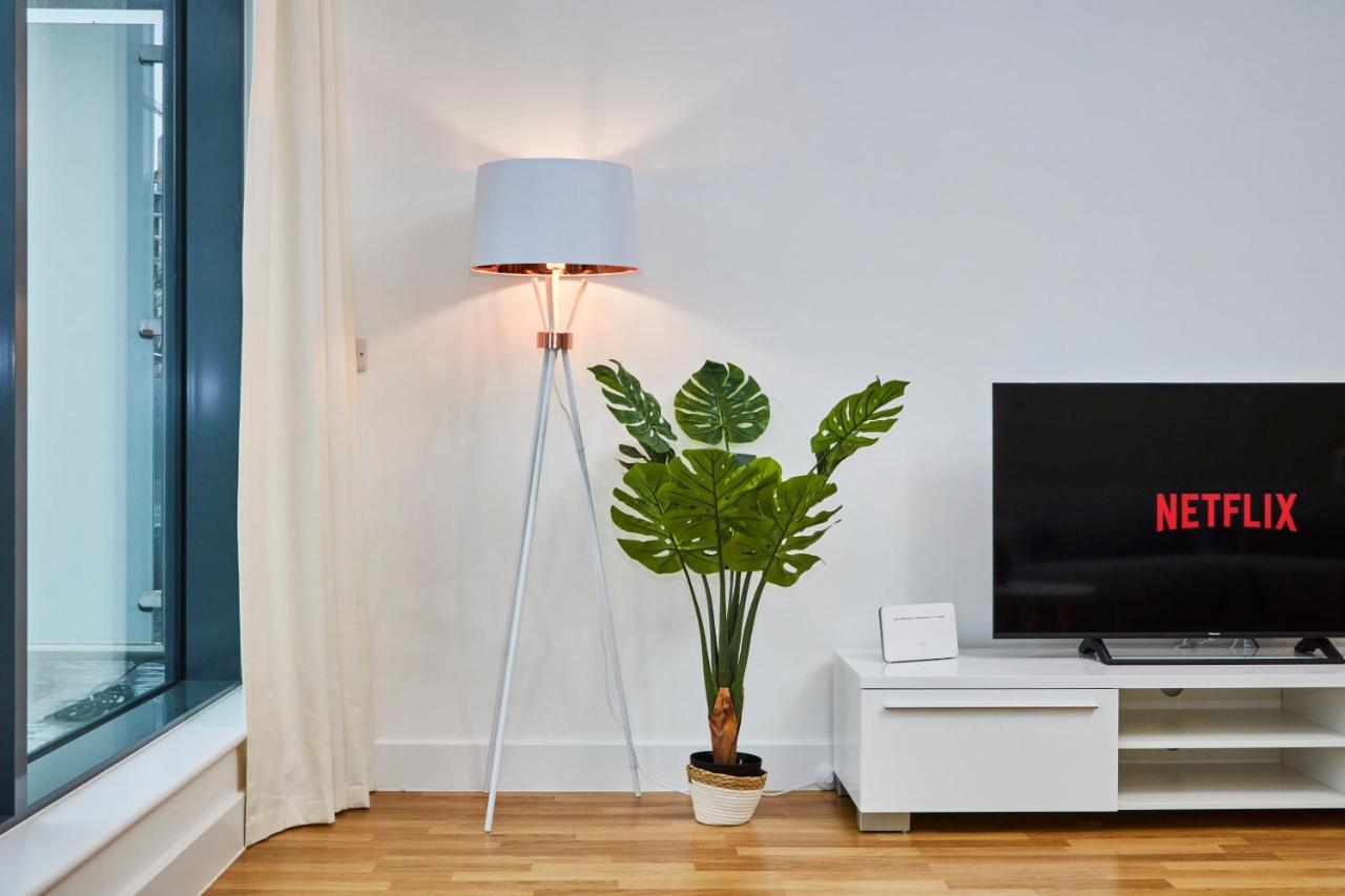 Large Duplex Penthouse - Parking Apartment Leeds  Luaran gambar